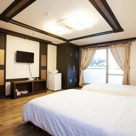Jeju Ts Youth Hostel & Resort Seogwipo Zewnętrze zdjęcie