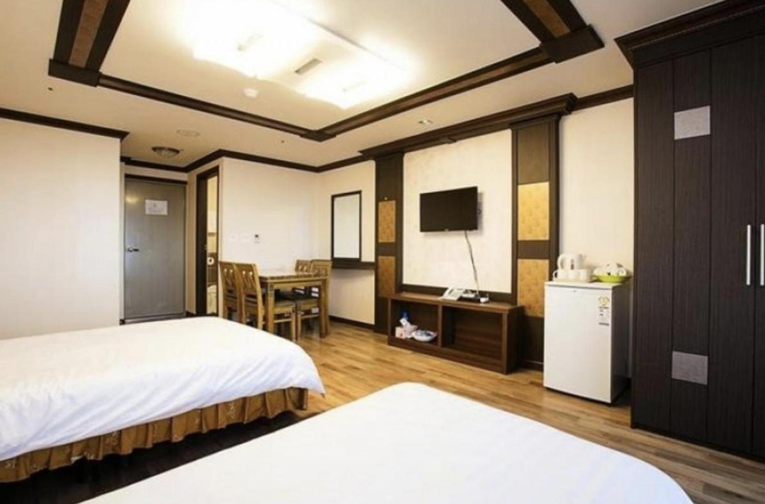 Jeju Ts Youth Hostel & Resort Seogwipo Zewnętrze zdjęcie