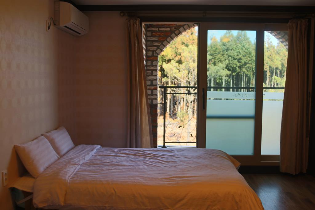 Jeju Ts Youth Hostel & Resort Seogwipo Zewnętrze zdjęcie