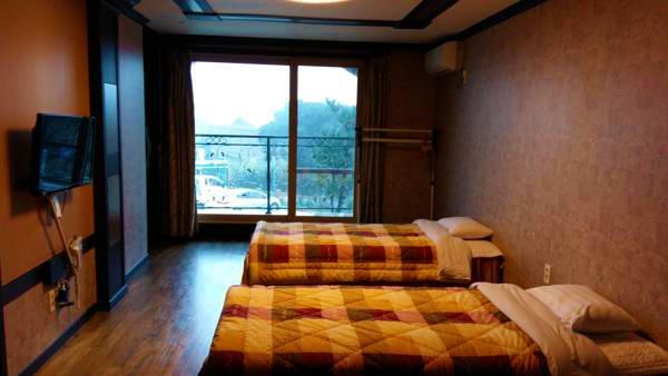 Jeju Ts Youth Hostel & Resort Seogwipo Zewnętrze zdjęcie